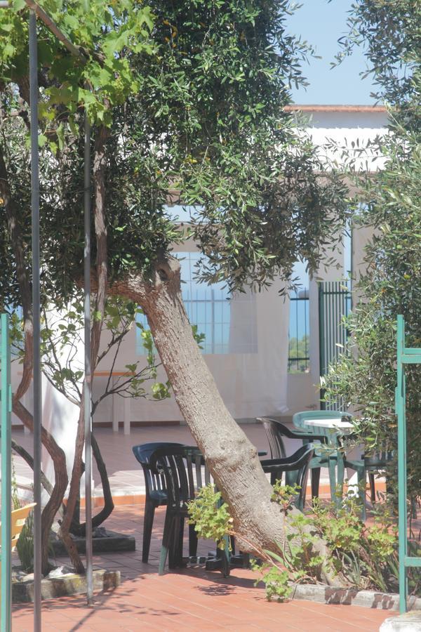 Albergo 2 Pini Rodi Garganico Exterior photo