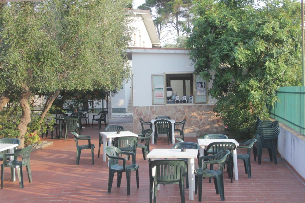Albergo 2 Pini Rodi Garganico Exterior photo