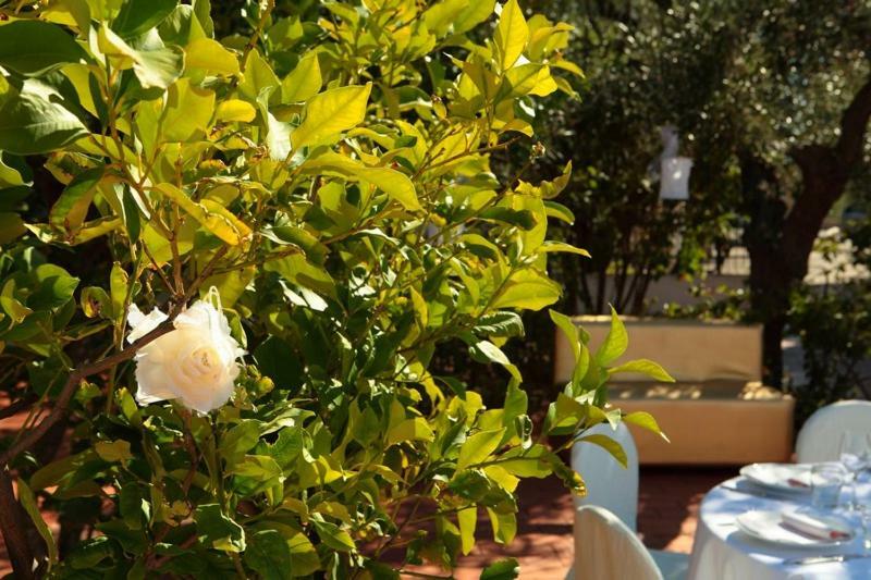 Albergo 2 Pini Rodi Garganico Exterior photo